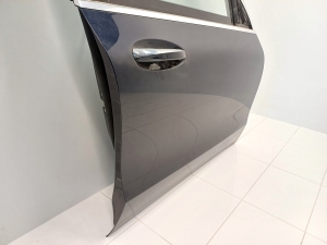Mercedes Benz EQC N293 (2019–2026) Esiuksed ja nende osad - 2