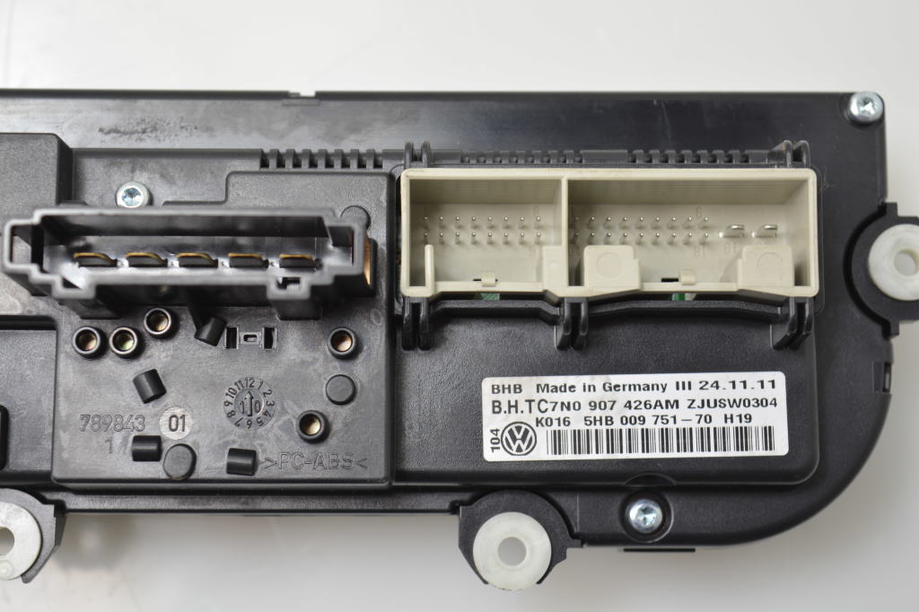 VOLKSWAGEN Passat B7 (2010-2015) Unitate de control al climei 7N0907426AM 25290325