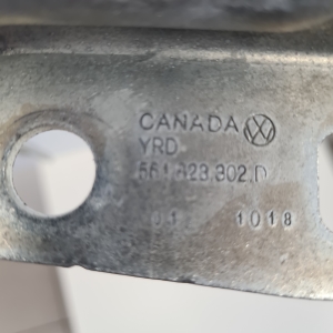 Volkswagen Passat B8 (2014–2023) Hood hinge 561823302D - 2