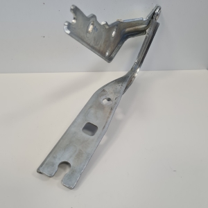 Volkswagen Passat B8 (2014–2023) Hood hinge 561823302D - 3