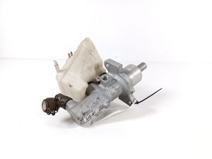 Mercedes Benz G-Class 463 (1990–2018) Brake master cylinder A0064300101 - 3