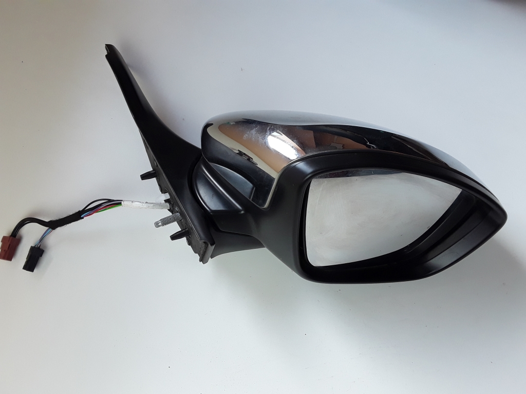 Used Peugeot 2008 Side mirror and its details 232673078