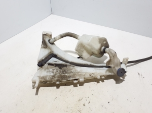 VOLVO C30 (2006–2013) Front washer fluid reservoir 31253148 - 3