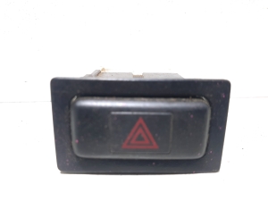 Hazard light switch - B89CS789