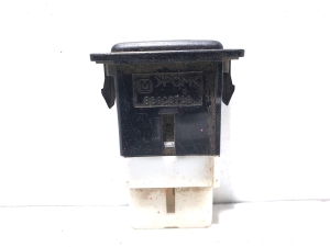 Ford Ranger (1998–2006) Hazard light switch B89CS789 - 3