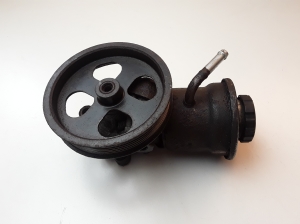  Power steering pump 