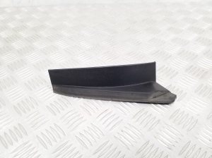 Rear corner light trim - 81497F4010