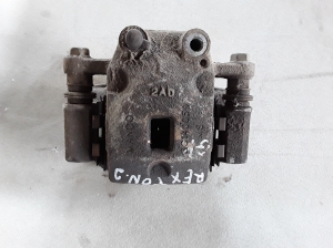  Rear brake caliper 