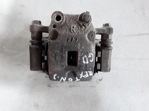  Rear brake caliper 