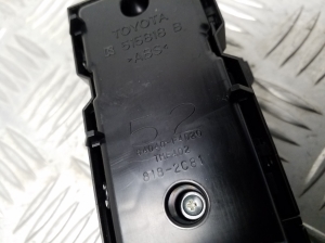 TOYOTA CHR (2016–2026) Front door glass switch 84040F4020 - 3