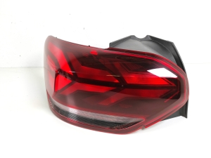  Rear corner lamp 