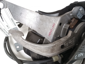 Mercedes Benz SL-Class 230 (2001–2012) Feststellbremspedal A2304200112 - 4