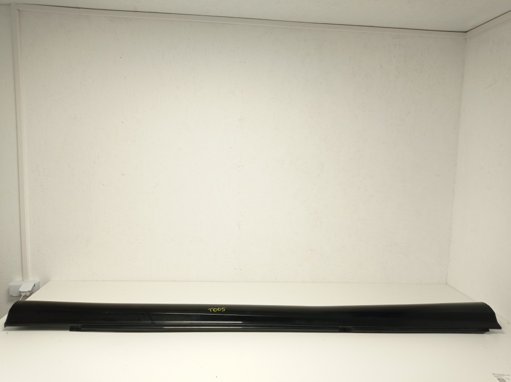MERCEDES-BENZ C-Class W204/S204/C204 (2004-2015) Right Side Plastic Sideskirt Cover A2046981454 25045807