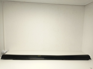 Karbi välimine ilupaneel - A2046981454