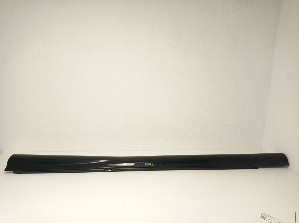 MERCEDES-BENZ C-Class W204/S204/C204 (2004-2015) Left Side Plastic Sideskirt Cover A2046981354 25045720