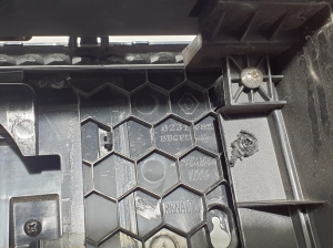 Dacia Spring (2021–2026) Kühlergrill 623105273R - 4