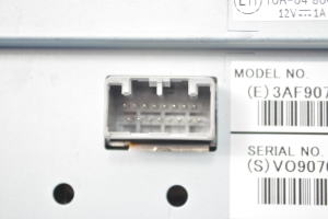 VOLVO XC60 (2008–2017) Screen 31382065AE - 3