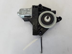 VOLVO XC60 (2008–2017) Rear side door window regulator motor 31253063 - 4
