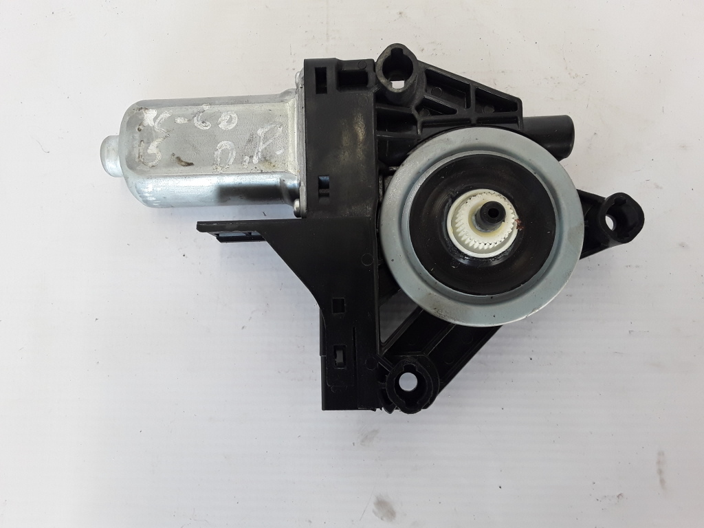 VOLVO XC60 1 generation (2008-2017) Front Right Door Window Control Motor 31253062 21080412