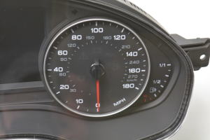 AUDI A6 C7 (2011–2018) Instrument cluster 4G8920950D - 3