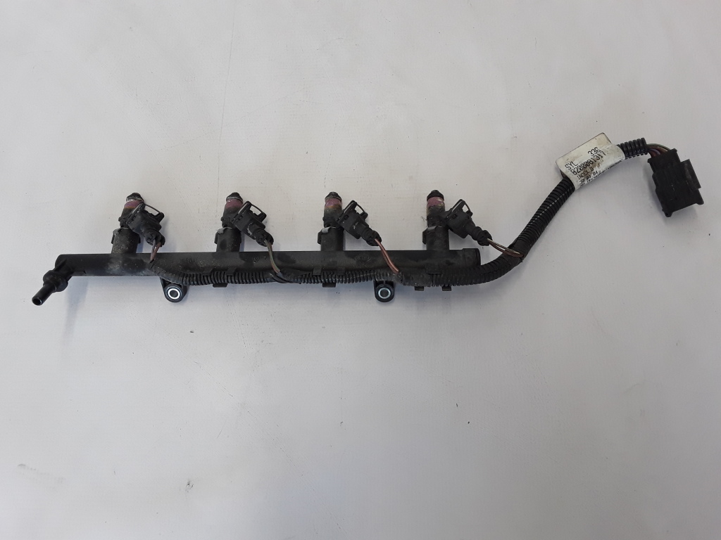 RENAULT Megane 2 generation (2002-2012) Fuel Rail 8200135504 21080397