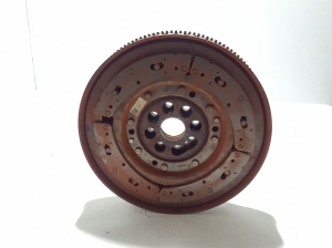  Clutch flywheel 