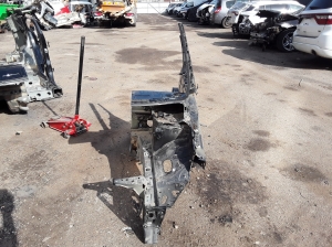 RENAULT Espace V (2014–2026) Eesmine tugijalg 641017668R - 2