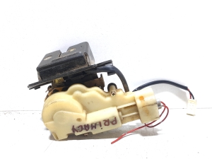 Mazda Premacy (1999–2005) Trunk lid lock - 2