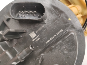 Mercedes Benz C-Class 205 (2014–2021) Kütusepump paagis A2054701694 - 2