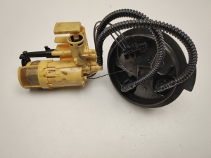 Mercedes Benz C-Class 205 (2014–2021) Kütusepump paagis A2054701694 - 3