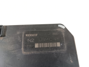 RENAULT Scenic (2003–2010) Sicherungskästen 8200481866 - 3