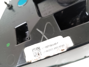 Tesla Model 3 3 (2016–2024) Eckleuchte hinten 1077398 - 2