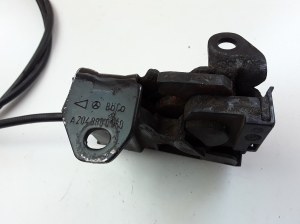 Mercedes Benz C-Class 204 (2007–2014) Hood latch A2048800160 - 3