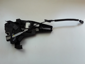 Ford S-MAX (2015–2026) Rear side door lock EM2AR26413CC - 3