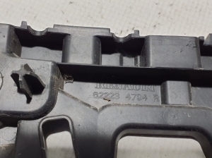  Front bumper bracket 