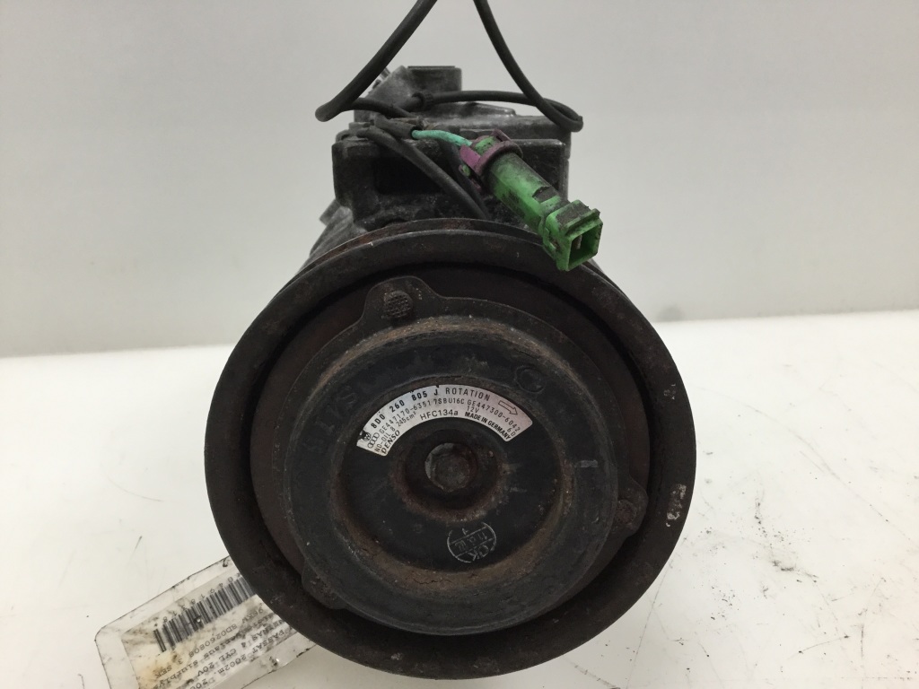 Used Volkswagen Passat Air conditioner compressor 8D0260808