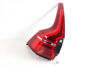  Rear corner lamp 