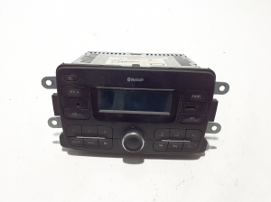   Radio / CD-Player / DVD-Player / Navigation  - 281156864R 
