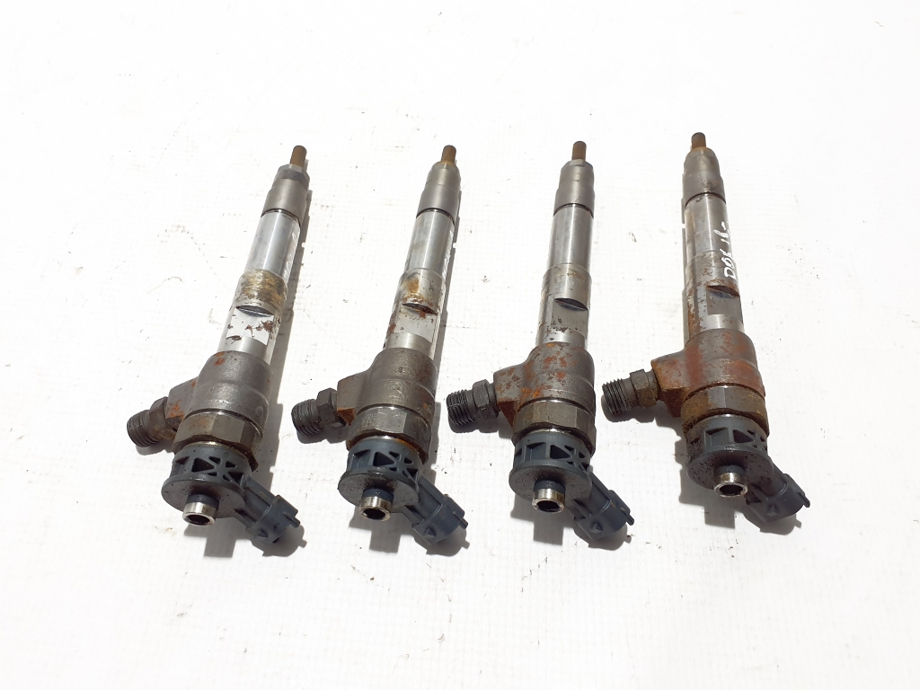 DACIA Dokker 1 generation (2012-2024) Fuel Injector 8201636333 24330482