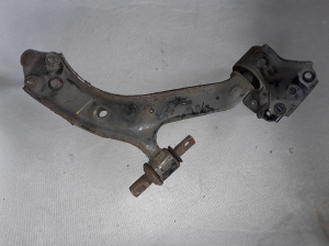 Honda CR-V (2016–2026) Front control arm - 2