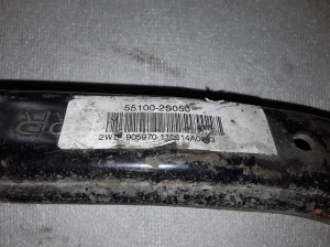 Hyundai ix35 (2009–2015) Tagasilla varras 551002S050 - 3