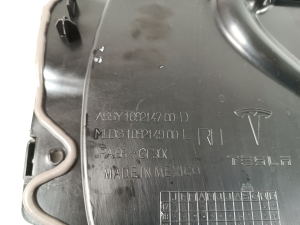 Tesla Model 3 3 (2016–2024) Fensterheberrahmen Tür vorne 1092147-00-D - 3
