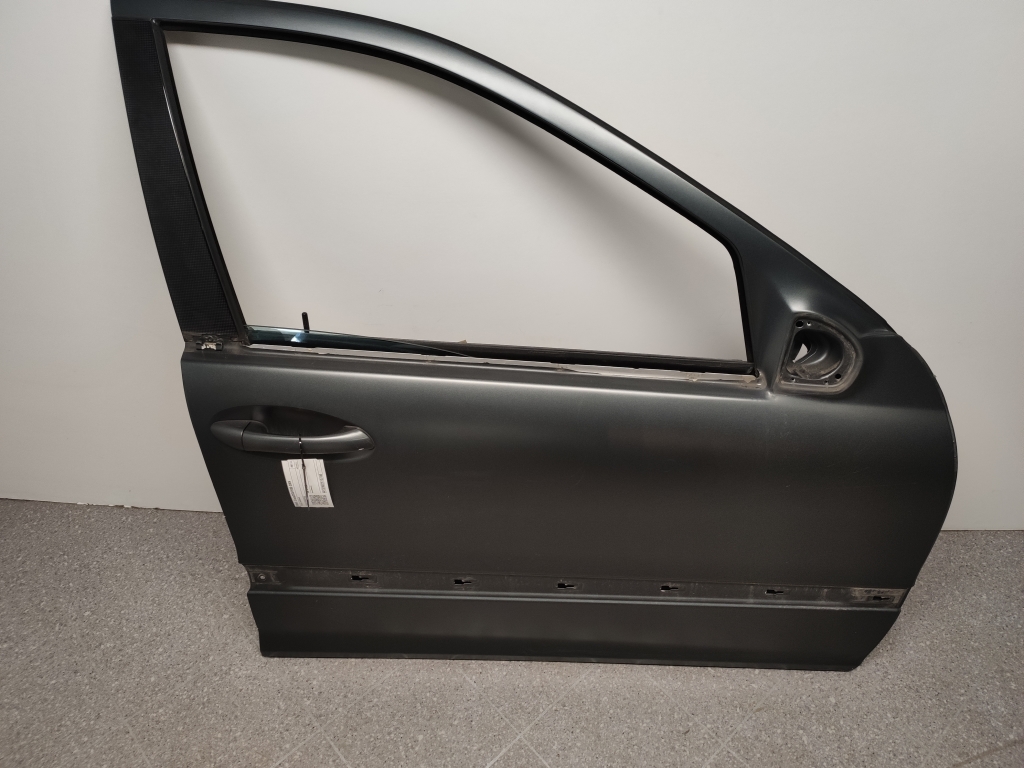 MERCEDES-BENZ C-Class W203/S203/CL203 (2000-2008) Front Right Door A2037200205 24287565