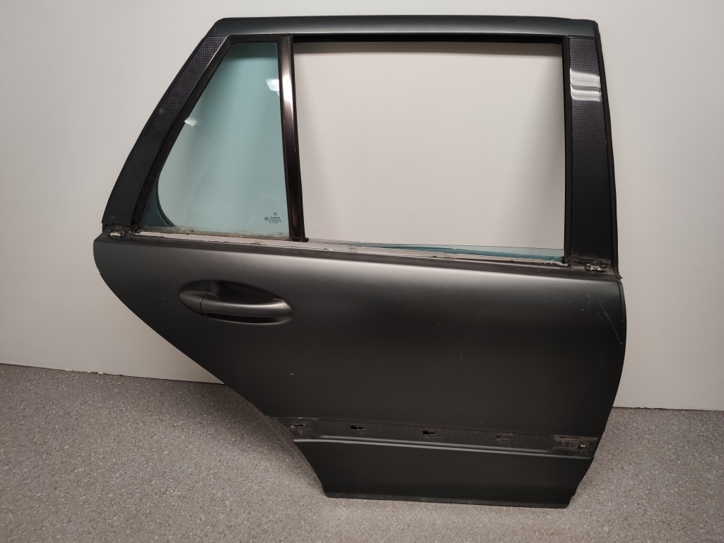 MERCEDES-BENZ C-Class W203/S203/CL203 (2000-2008) Right Side Sliding Door A2037301205 24287561