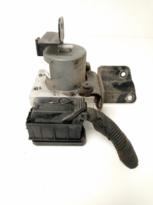Kia Sorento (2009–2014) ABS unit 589102P970 - 4