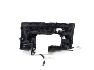 Tesla Model 3 3 (2016–2024) Kindalaegas 108334000K - 5