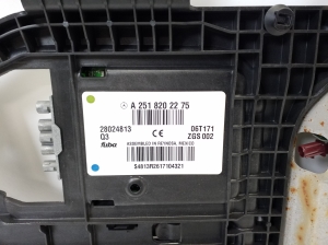 Mercedes Benz GL-Class 164 (2006–2012) Antenne A2518202275 - 4