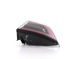 Tesla Model 3 3 (2016–2024) Eckleuchte hinten 107739800H - 5