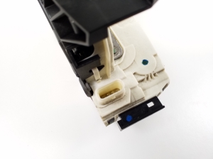 Mercedes Benz ML-Class 166 (2011–2015) Rear side door lock A2047303035 - 3