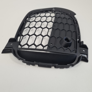 BMW X5 F15 (2013–2018) Front bumper lower grille 51118064633 - 2